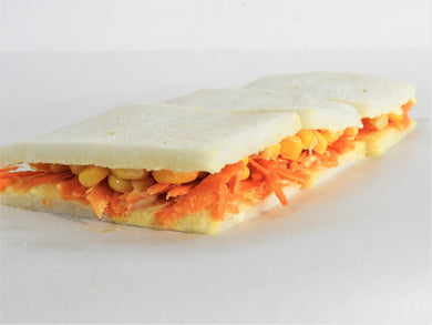 24 Sándwiches Vegetarianos (zanahoria y choclo) en pan blanco de copetín