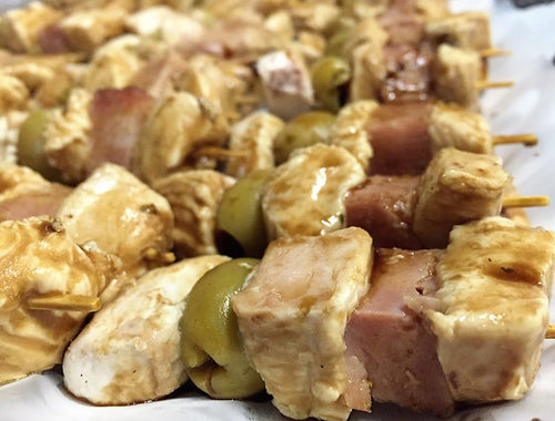 12 Brochettes de pollo at